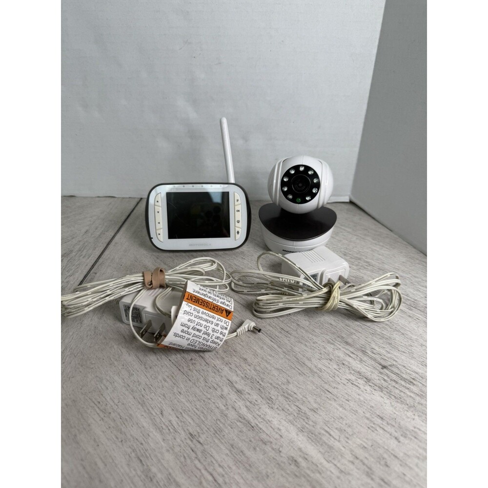 Motorola MBP43BU Video Baby Monitor 2.8 in Color Screen Pan Tilt Zoom Night Cam